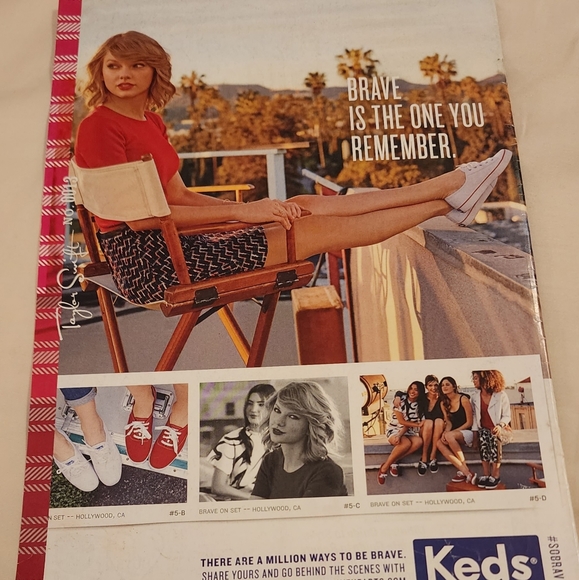 Taylor Swift Pinup - Picture 1 of 1